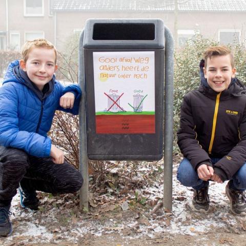 foto winnaars posterwedstrijd zwerfafval Eindhoven